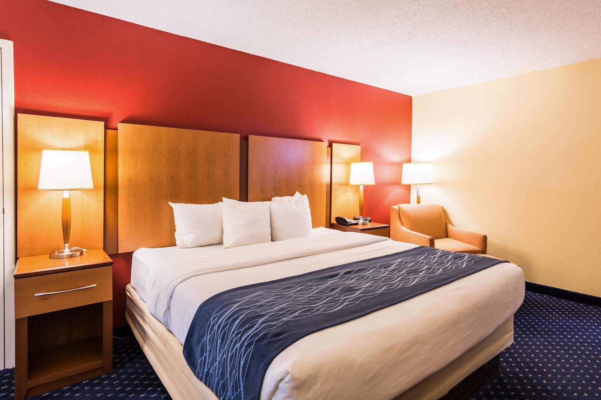 Comfort Inn At Joint Base Andrews Clinton Exterior photo