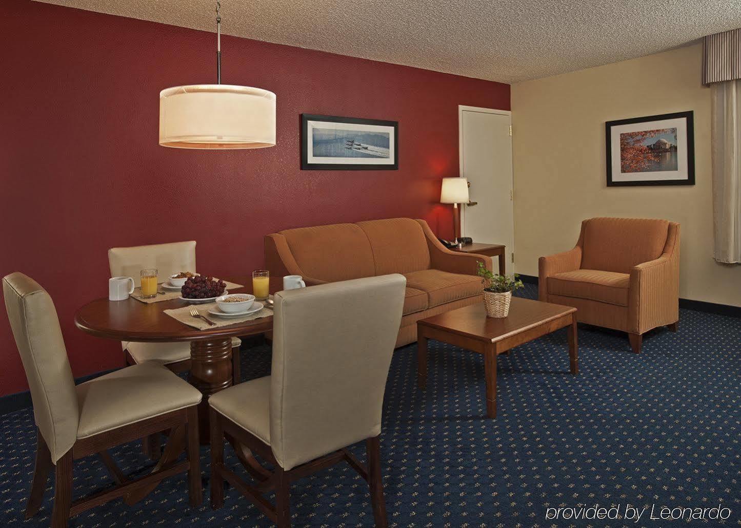 Comfort Inn At Joint Base Andrews Clinton Exterior photo